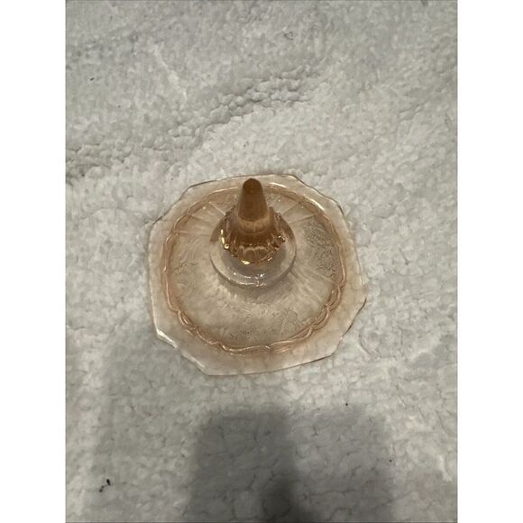 Vintage Pink Depression Glass - Picture 8 of 10